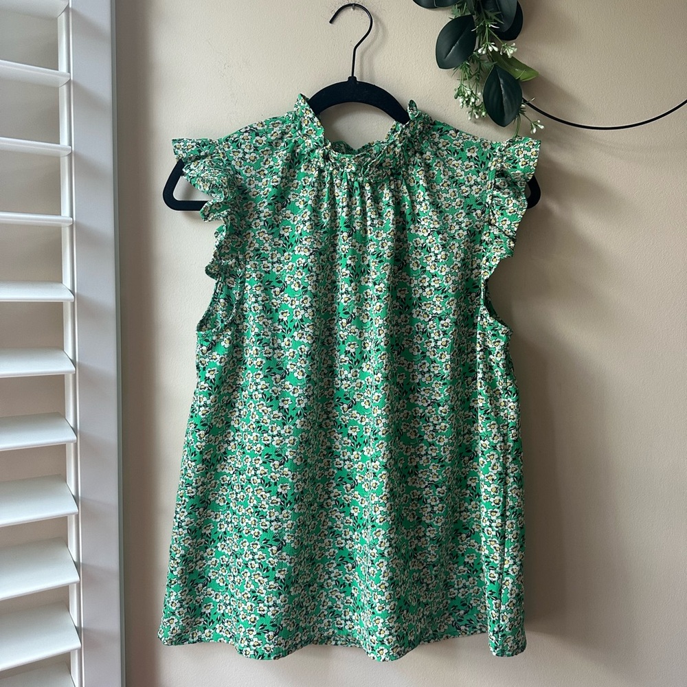 W5 Green Floral Top